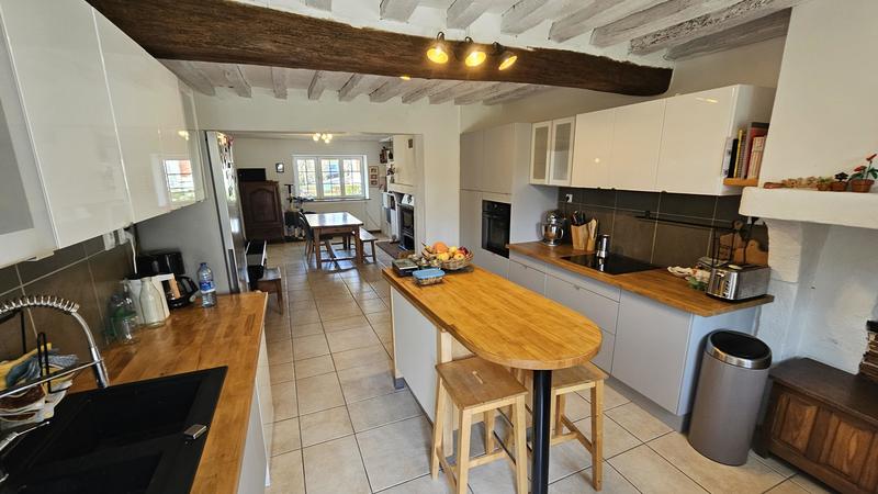 Maison - 152 m² - 6 pièces