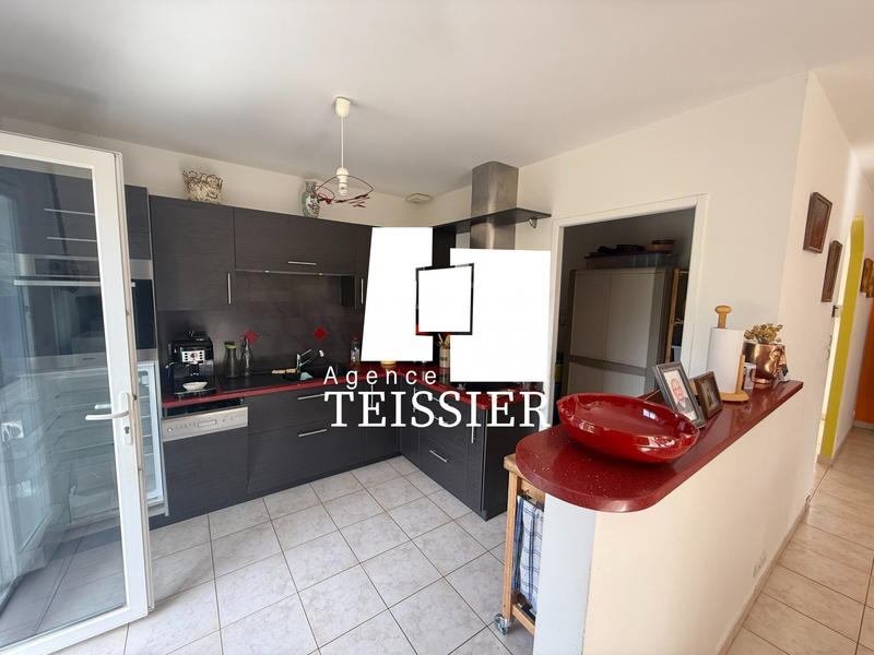 Maison - 95 m² - 5 pièces