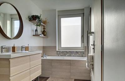 Maison - 83 m² - 6 pièces