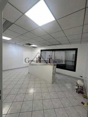 Local commercial - 300 m²