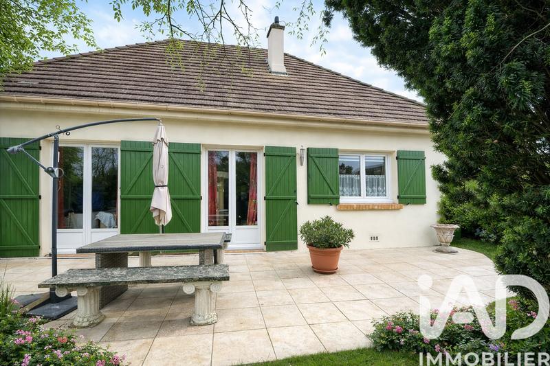 Maison - 228 m² - 7 pièces