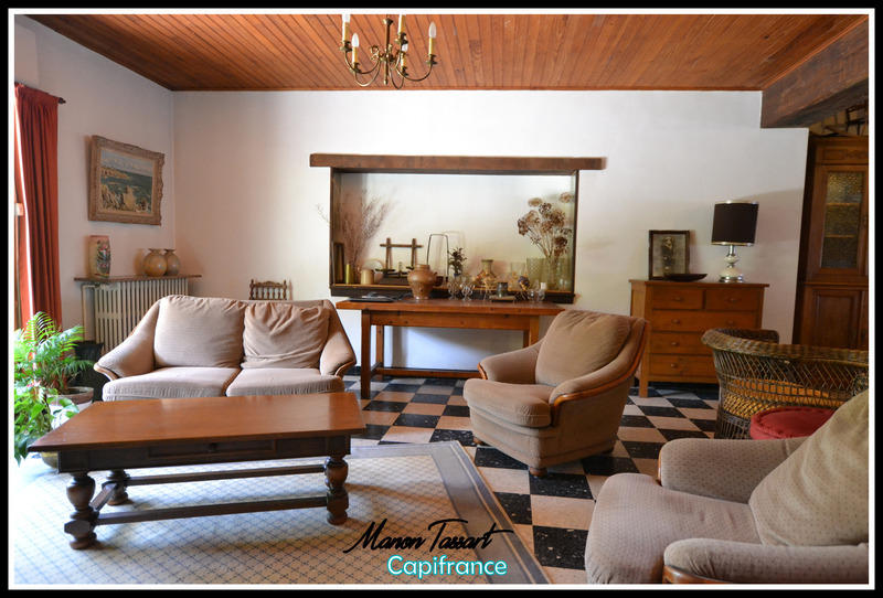 Maison - 236 m² - 5 pièces