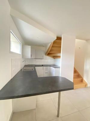 Maison - 82 m² - 5 pièces