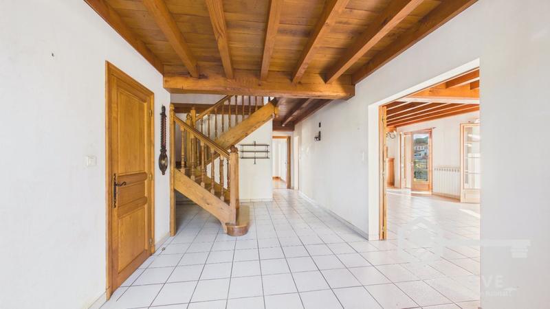 Maison traditionnelle - 145 m² - 5 pièces