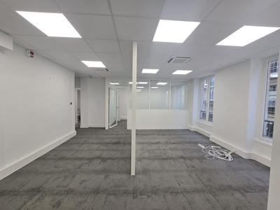 Local commercial - 127 m²