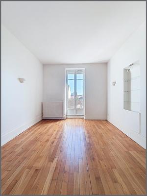 Appartement - 65 m² - 3 pièces