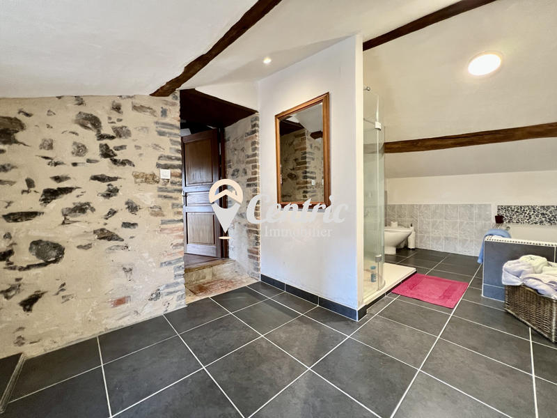 Maison ancienne - 164 m² - 7 pièces