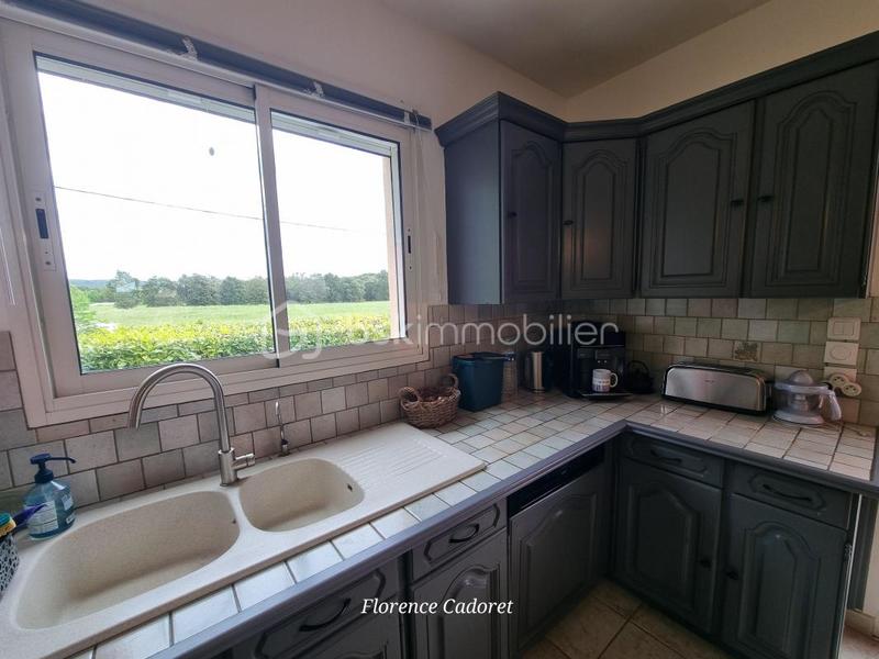 Villa - 239 m² - 8 pièces