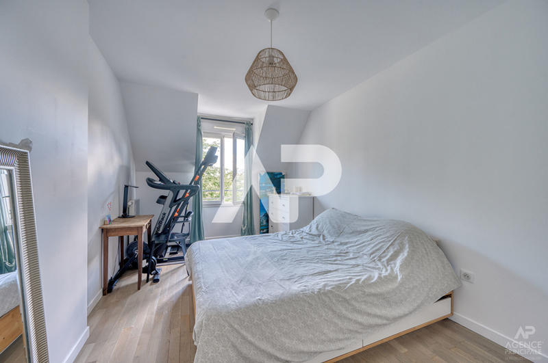 Appartement - 85 m² - 4 pièces