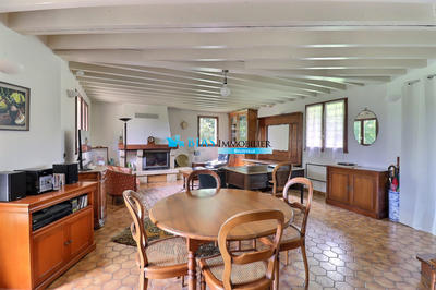 Maison - 105 m² - 4 pièces