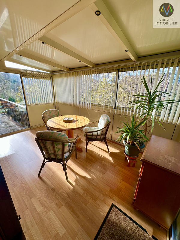 Maison - 180 m² - 7 pièces