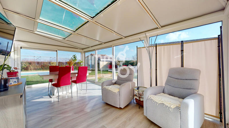 Maison - 171 m² - 7 pièces