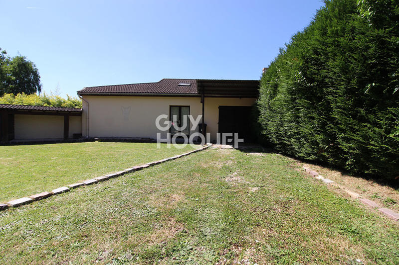 Maison - 95 m² - 5 pièces