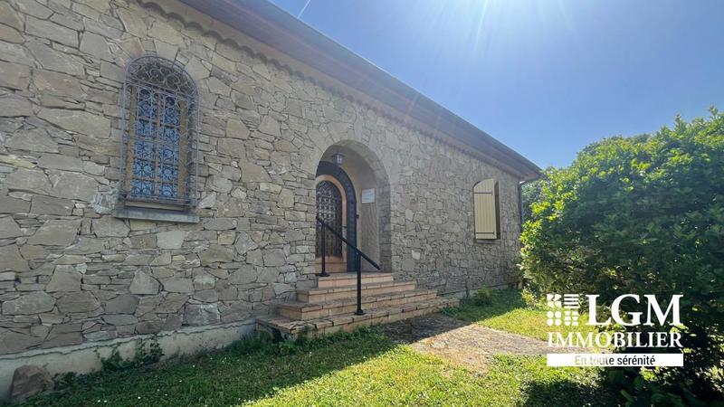 Maison - 210 m² - 8 pièces