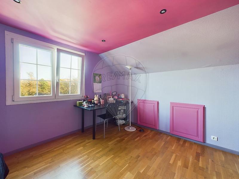 Maison - 150 m² - 8 pièces