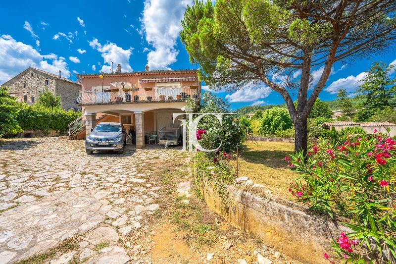 Maison - 115 m² - 6 pièces