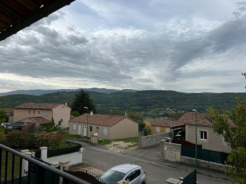 Maison - 238 m² - 8 pièces