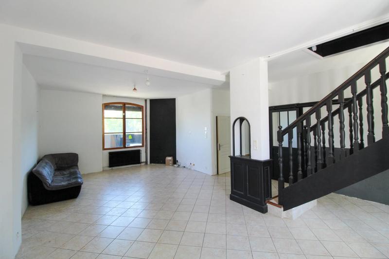 Maison - 251 m² - 12 pièces