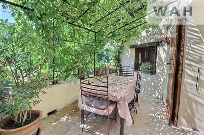 Maison de village - 80 m² - 4 pièces