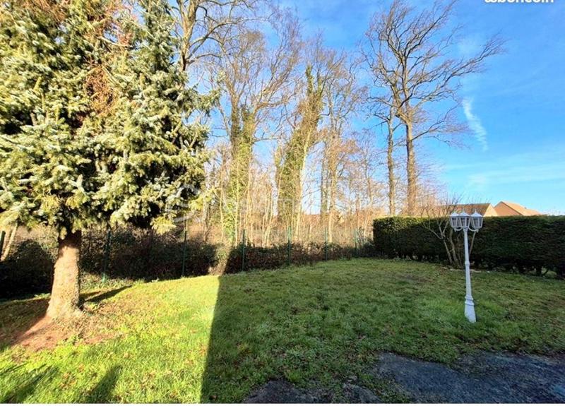 Maison traditionnelle - 100 m² - 5 pièces