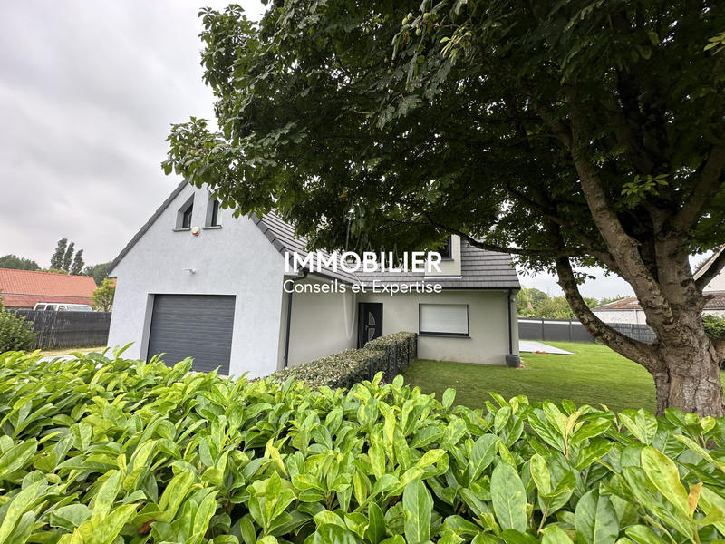 Maison traditionnelle - 163 m² - 6 pièces