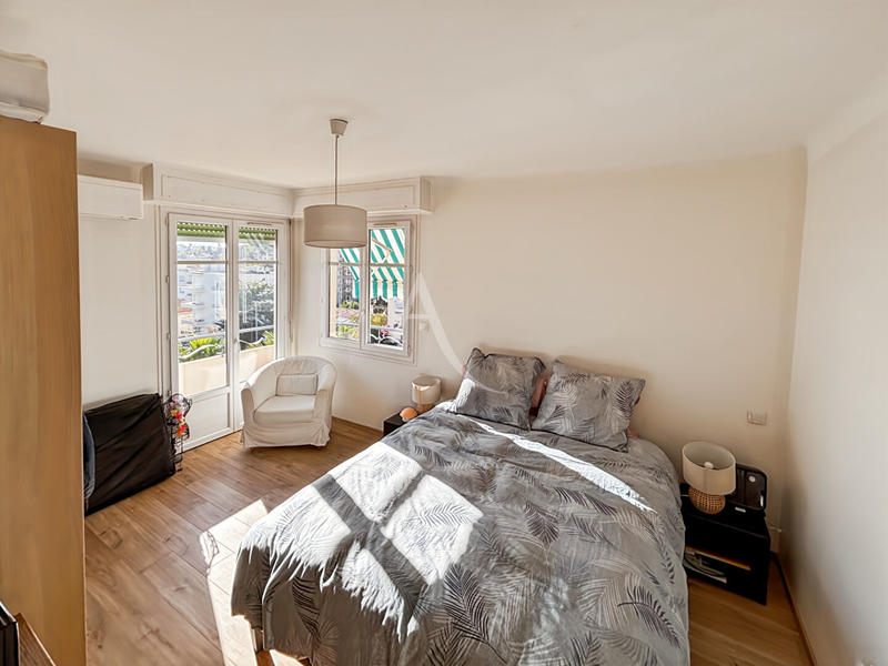 Appartement - 81 m² - 3 pièces