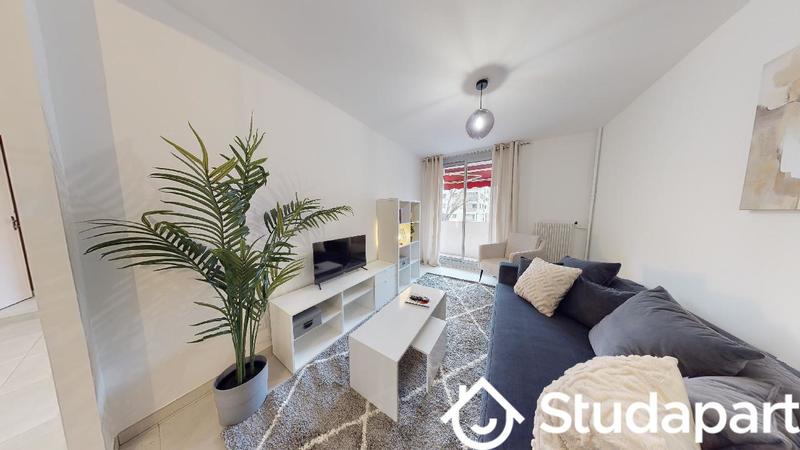 Chambre - 11 m² - 1 pièce