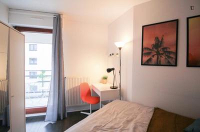 Chambre - 10 m² - 5 pièces