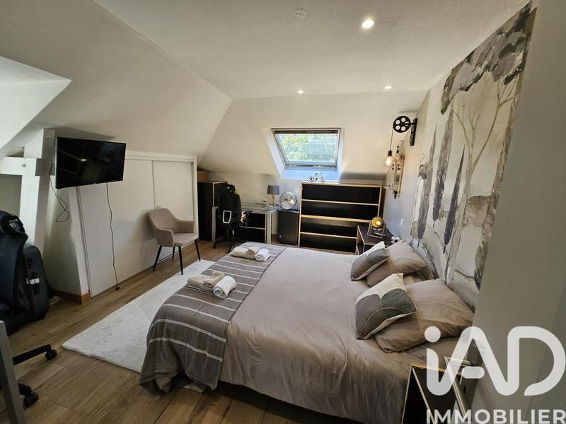 Maison - 150 m² - 8 pièces