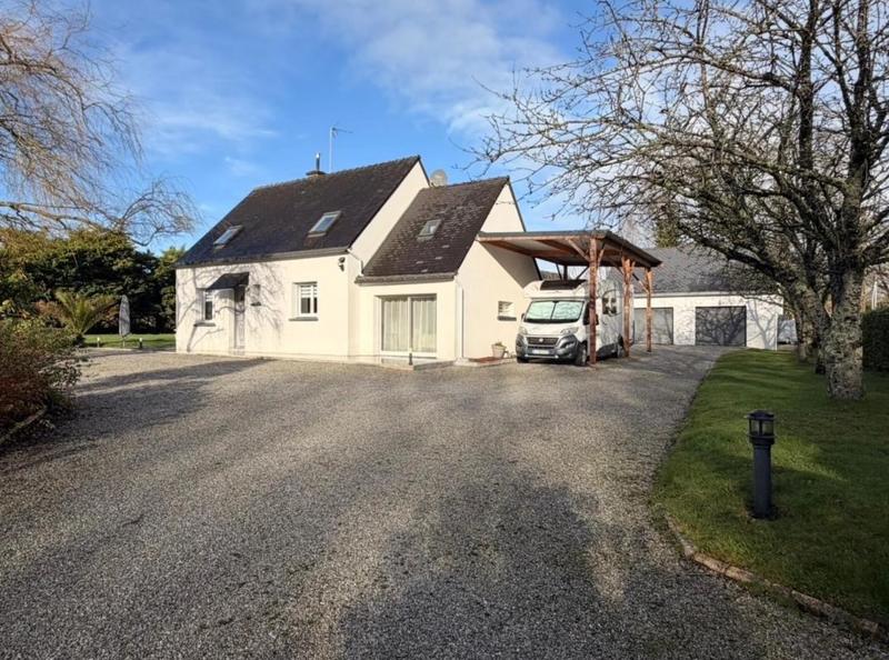 Maison - 110 m² - 6 pièces