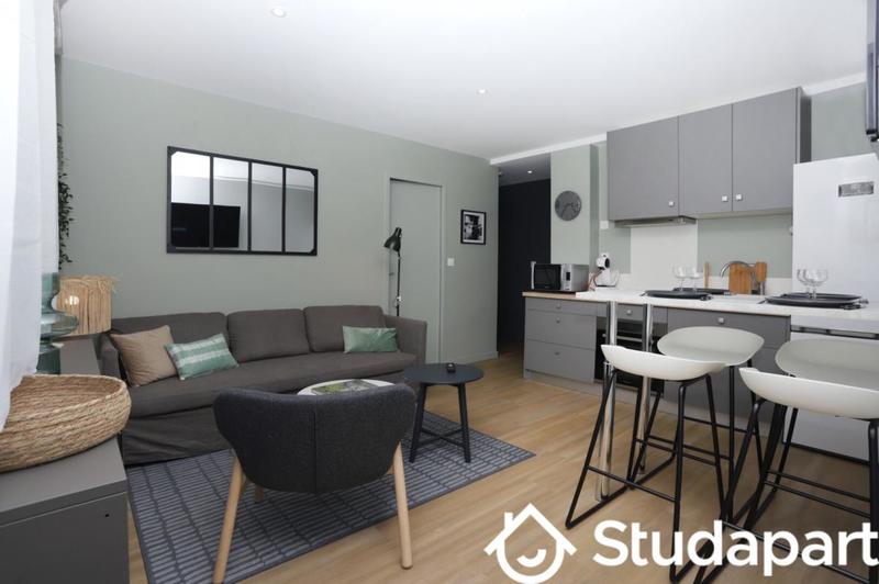 Chambre - 10 m² - 1 pièce