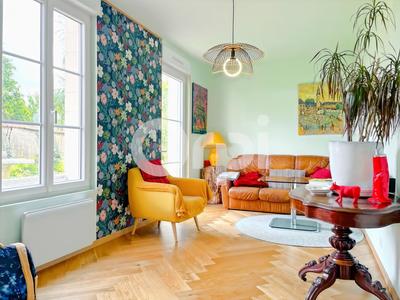 Maison de ville - 135 m² - 5 pièces