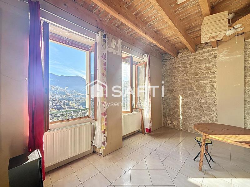 Maison - 93 m² - 6 pièces