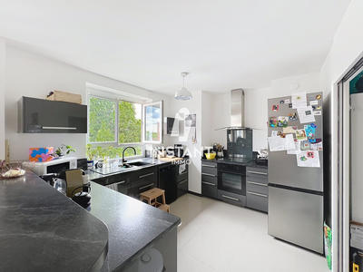 Appartement - 95 m² - 4 pièces