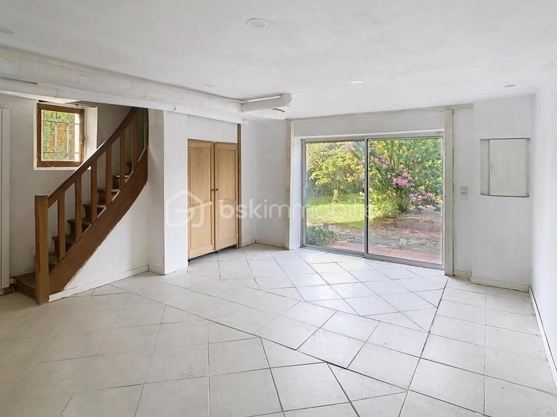 Maison - 182 m² - 8 pièces