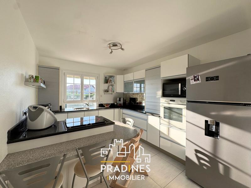 Maison - 110 m² - 5 pièces