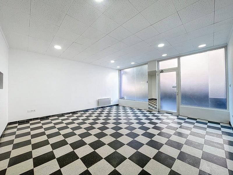 Local commercial - 57 m² - 2 pièces