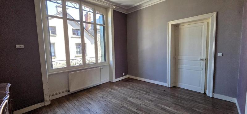 Maison - 143 m² - 7 pièces