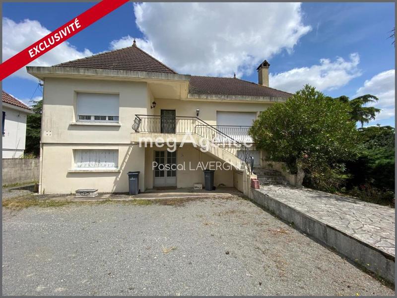 Maison - 240 m² - 9 pièces