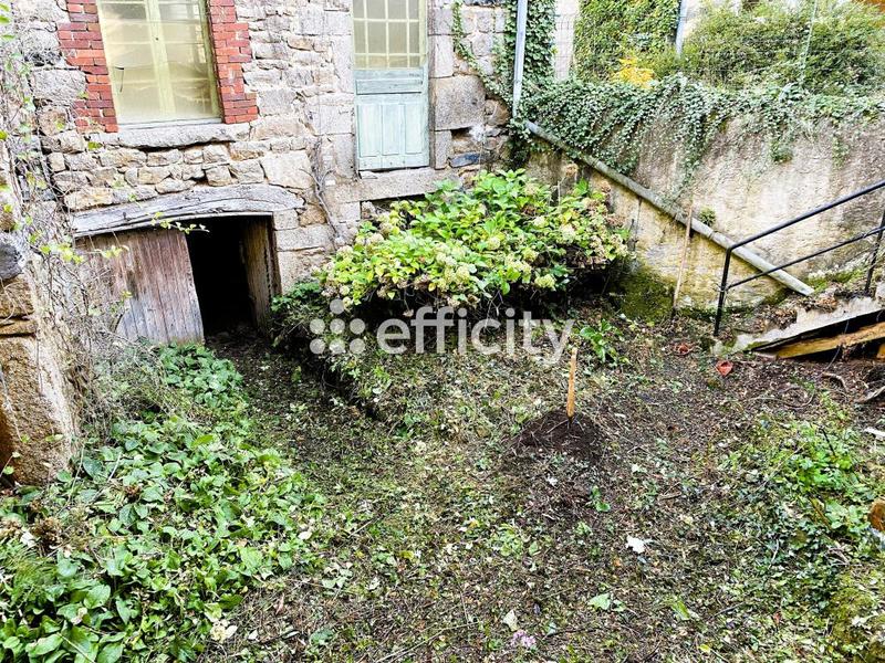 Maison - 270 m² - 12 pièces