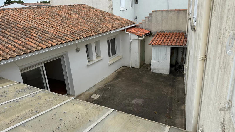 Villa - 215 m² - 8 pièces