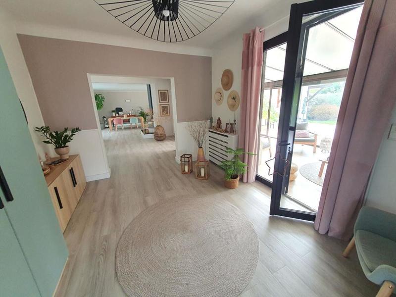 Maison - 265 m² - 8 pièces