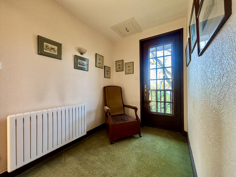 Maison - 205 m² - 8 pièces