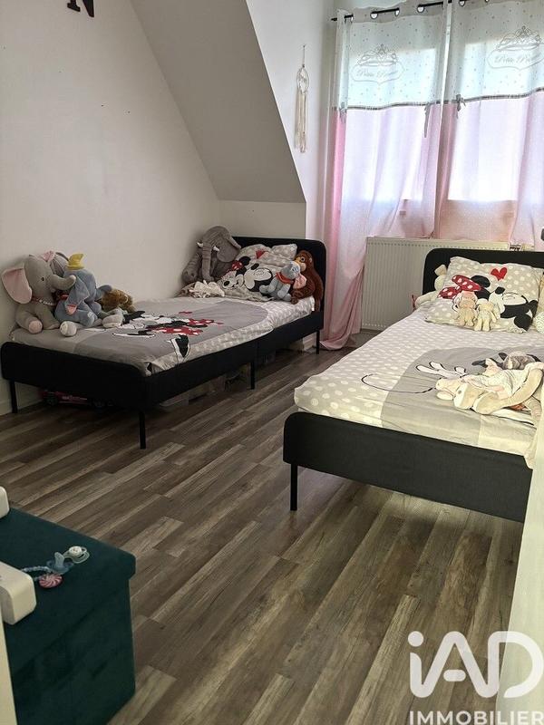 Maison - 90 m² - 5 pièces