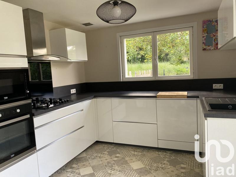 Maison - 200 m² - 7 pièces