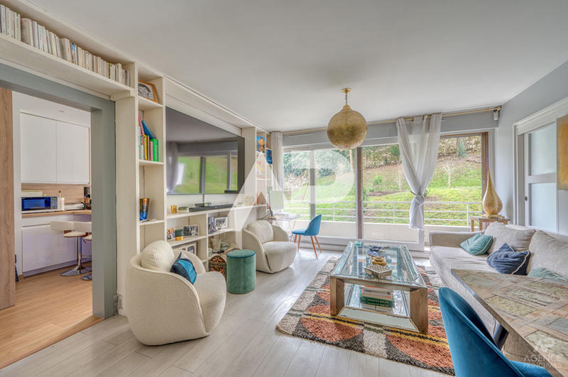 Appartement - 82 m² - 4 pièces