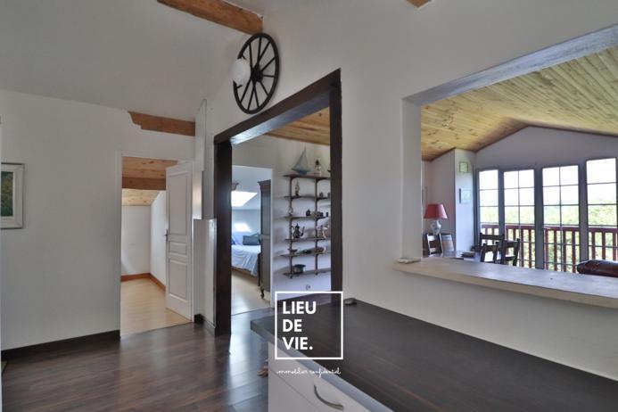 Maison ancienne - 212 m² - 8 pièces