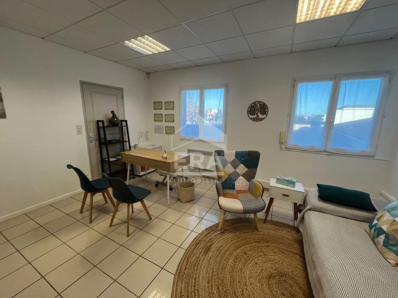 Bureau - 56 m² - 2 pièces