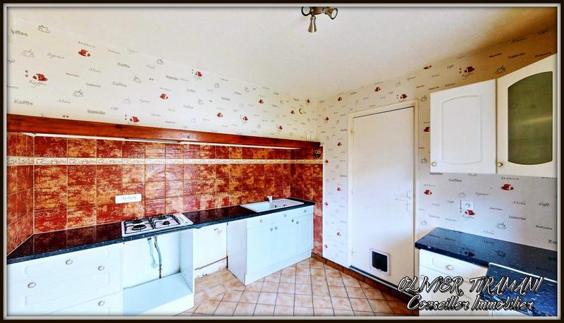 Maison - 97 m² - 6 pièces