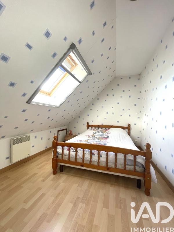 Maison - 99 m² - 5 pièces